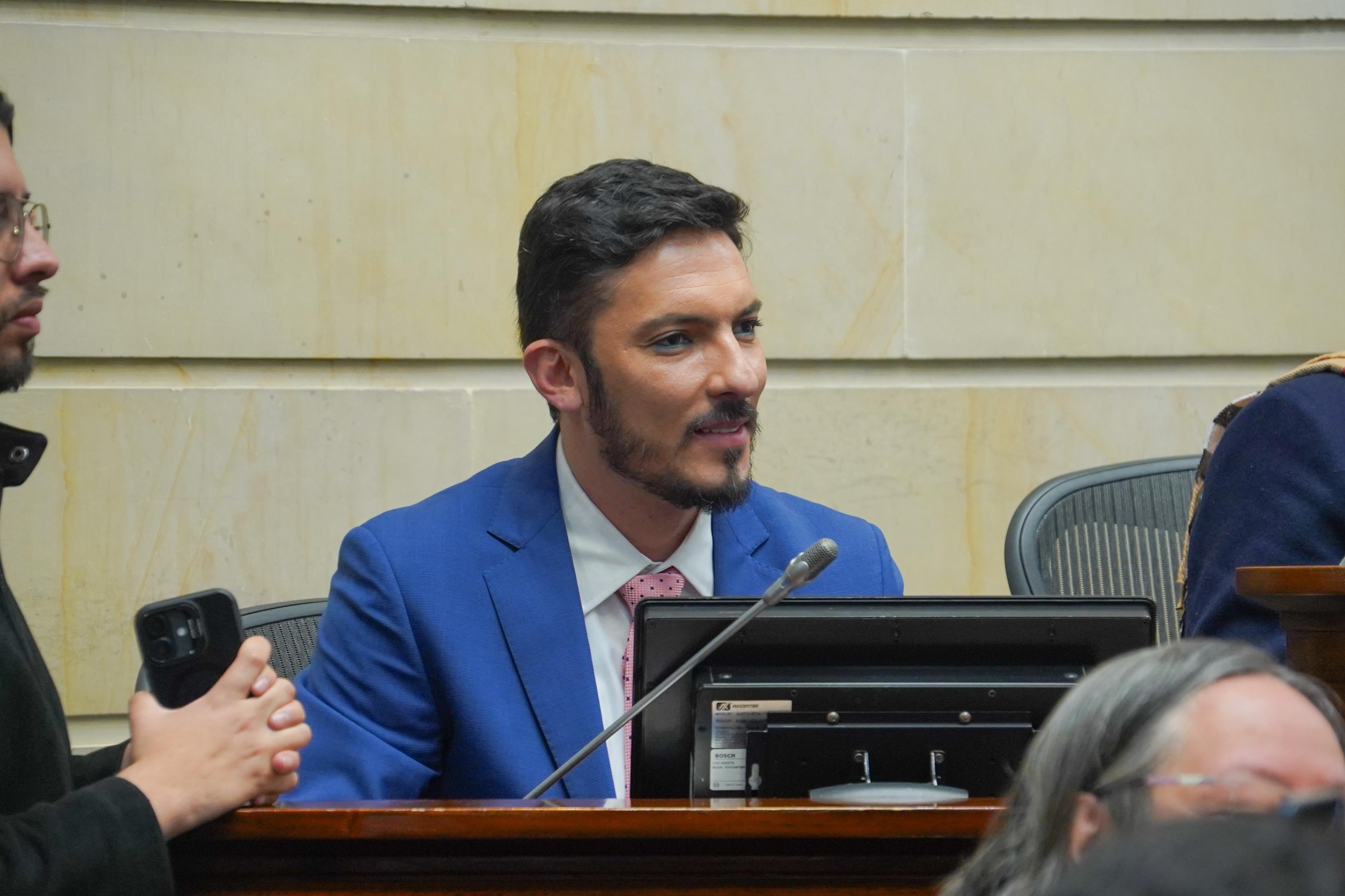 Ministro en sesión de la de Cámara y Senado