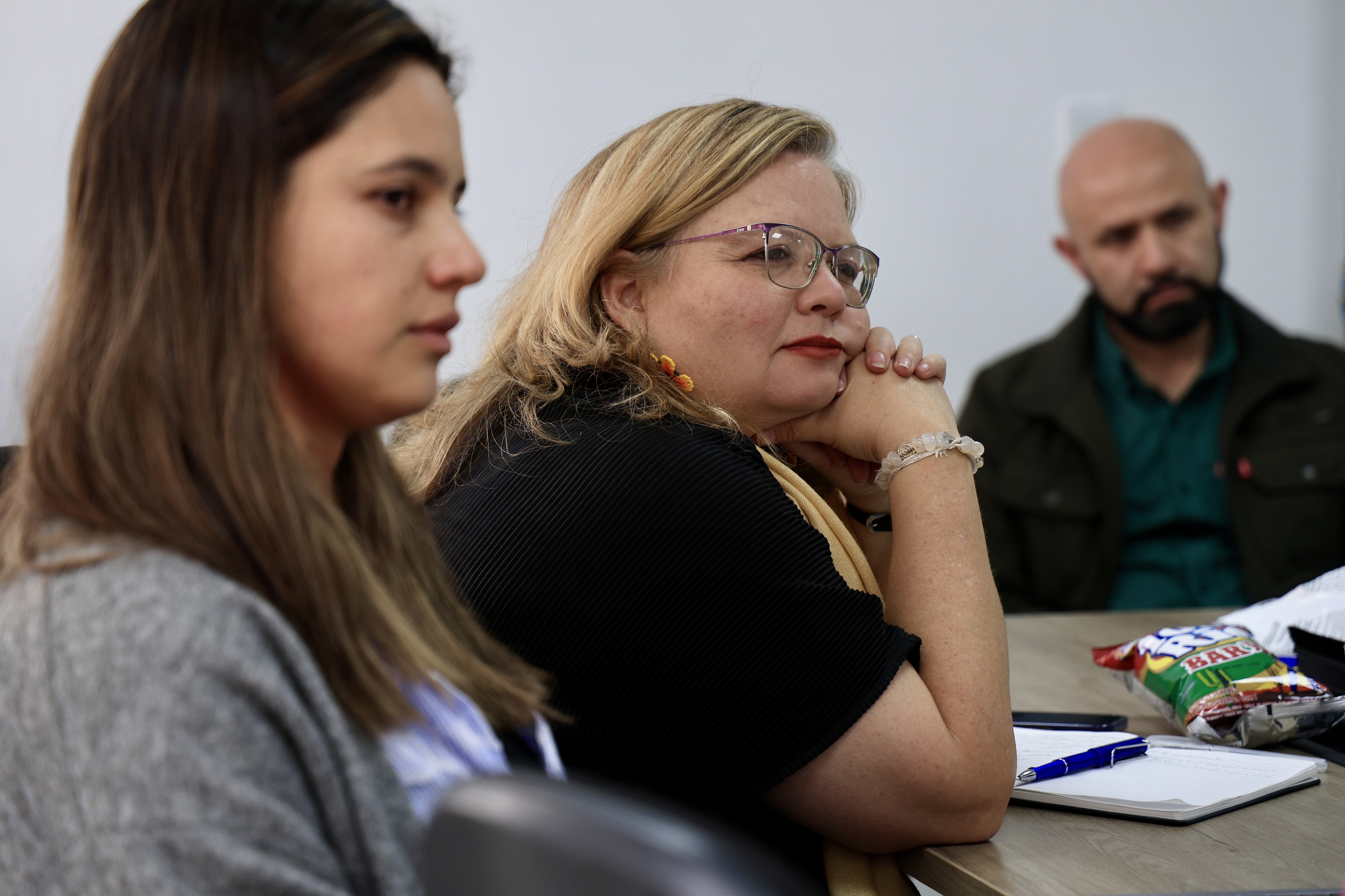 Astrid Cáceres, directora del ICBf en Mesa de trabajo con mujeres que cuidan a sus familiares con discapacidad