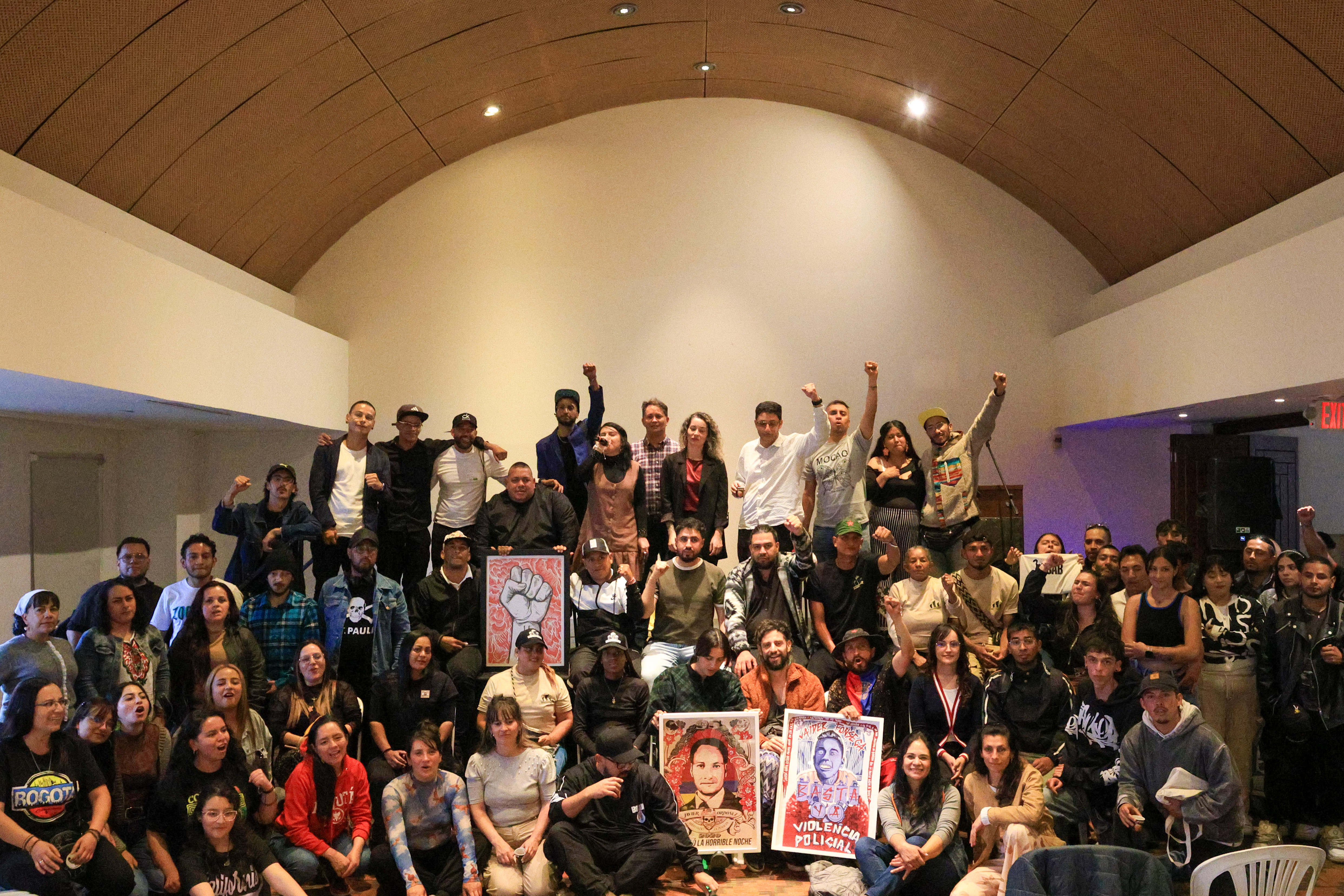 Imagen final de jovenes de organizaciones sociales 